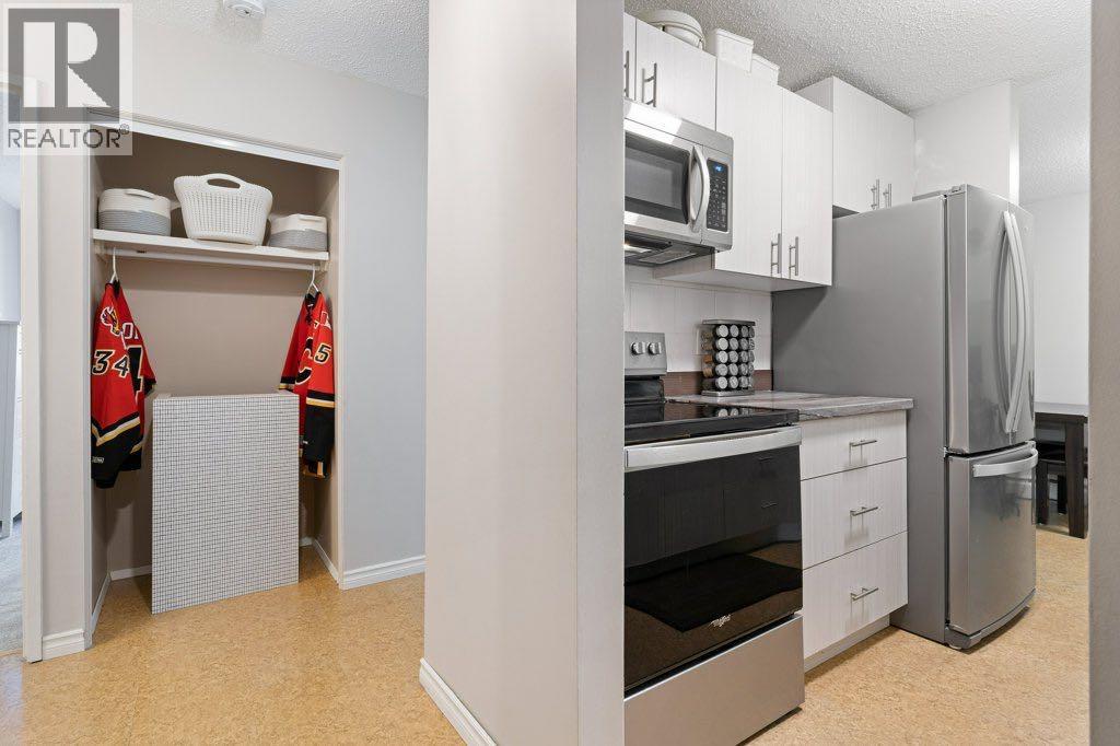 Single Family House for Sale in   Elbow Drive SW Haysboro Calgary 