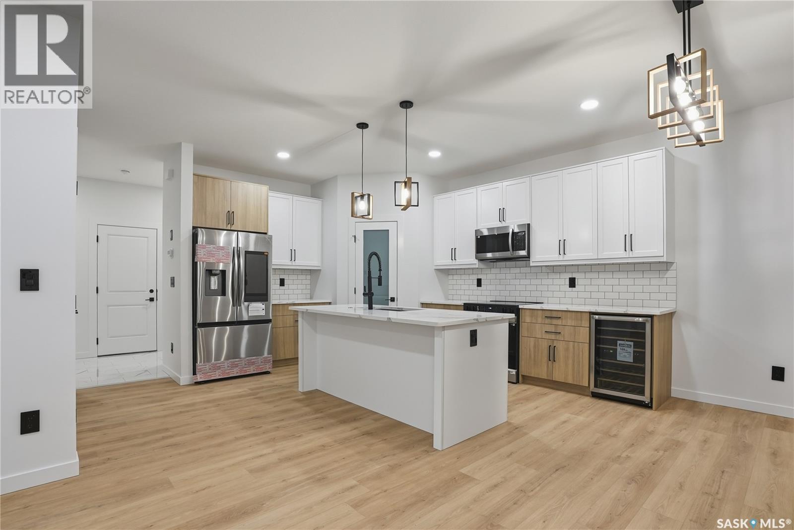 454 Nazarali MANOR - Photo 5 of 50, Saskatoon, Saskatchewan