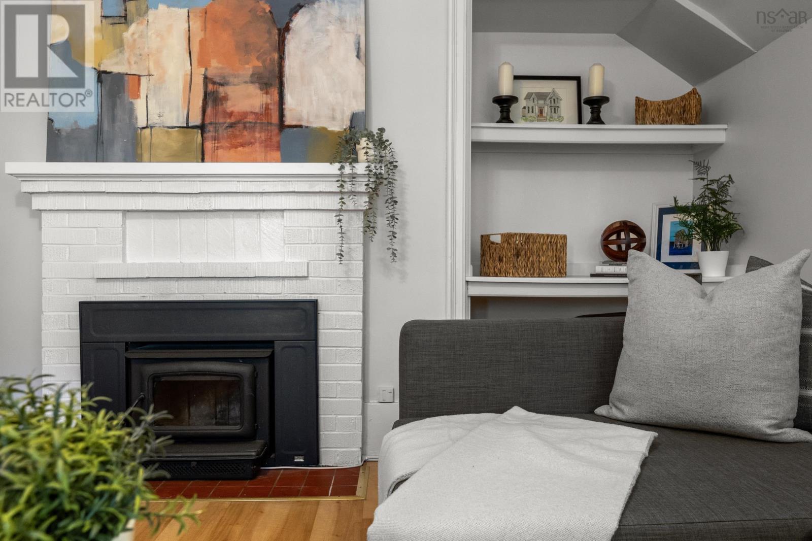 Property 10 of 48 of 99 Ochterloney Street