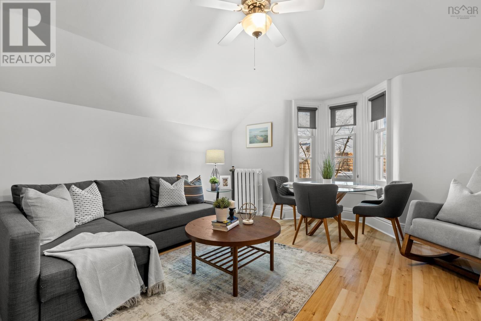 Property 11 of 48 of 99 Ochterloney Street