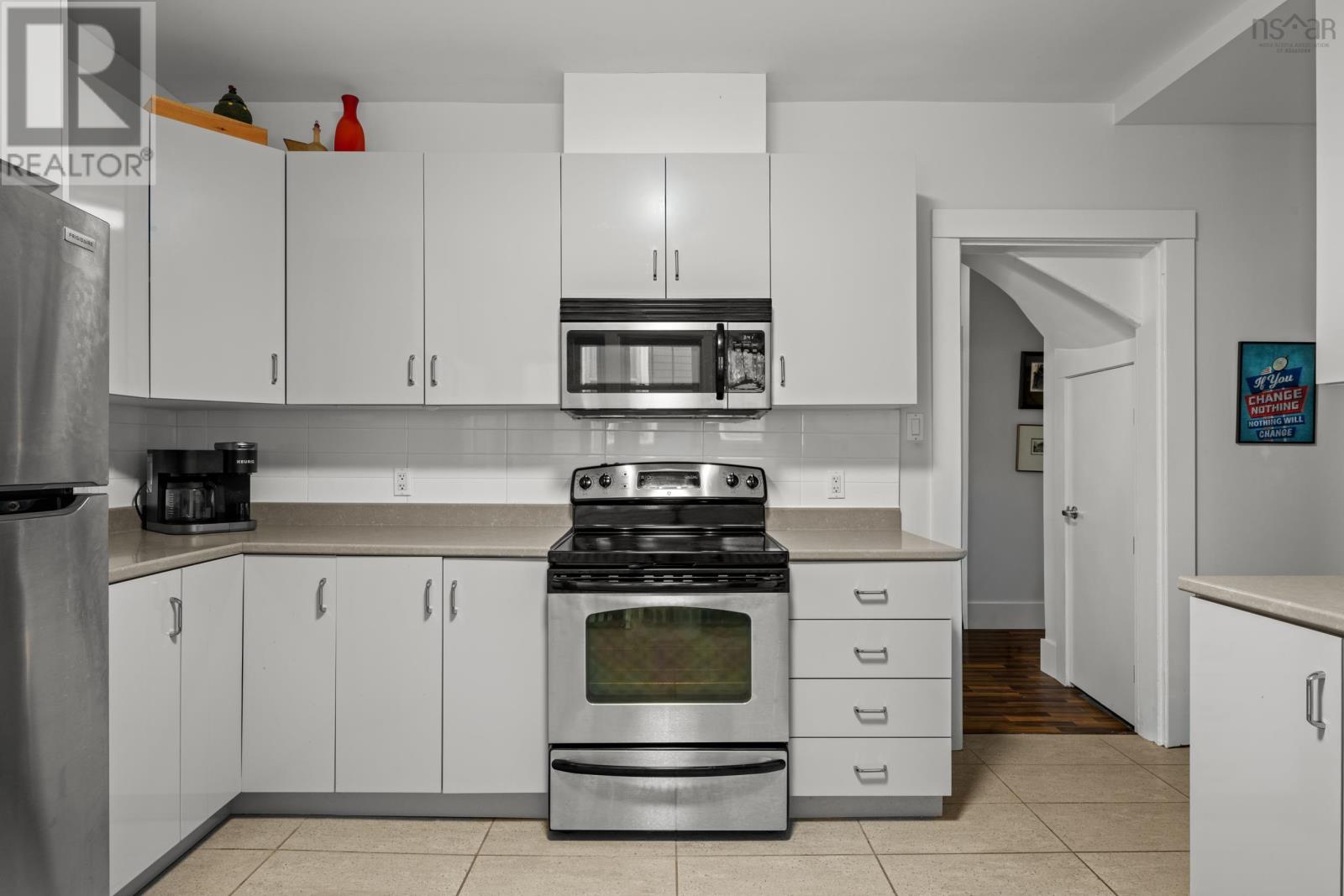 Property 35 of 48 of 99 Ochterloney Street