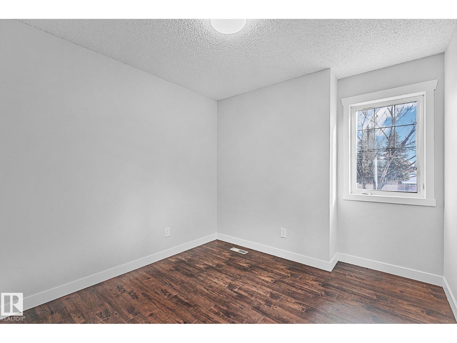 #88 14208 36 ST NW, Edmonton