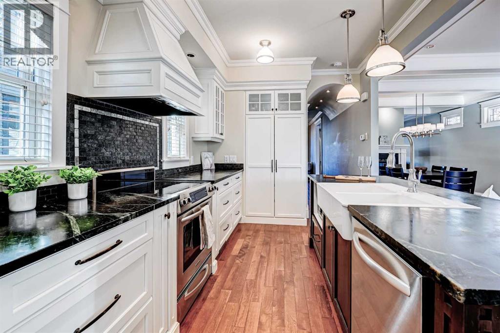 Single Family House for Sale in  Bowness Road NW Hillhurst Calgary 