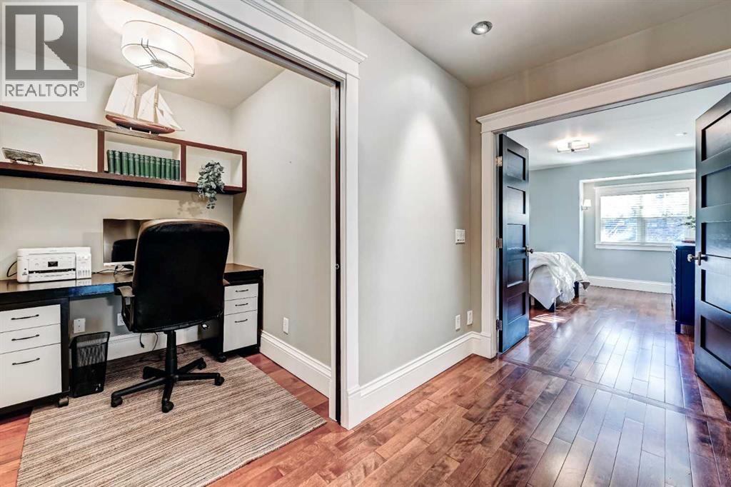 Single Family House for Sale in  Bowness Road NW Hillhurst Calgary 