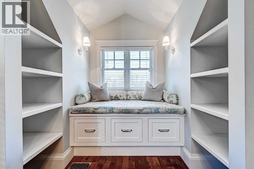 Single Family House for Sale in  Bowness Road NW Hillhurst Calgary 