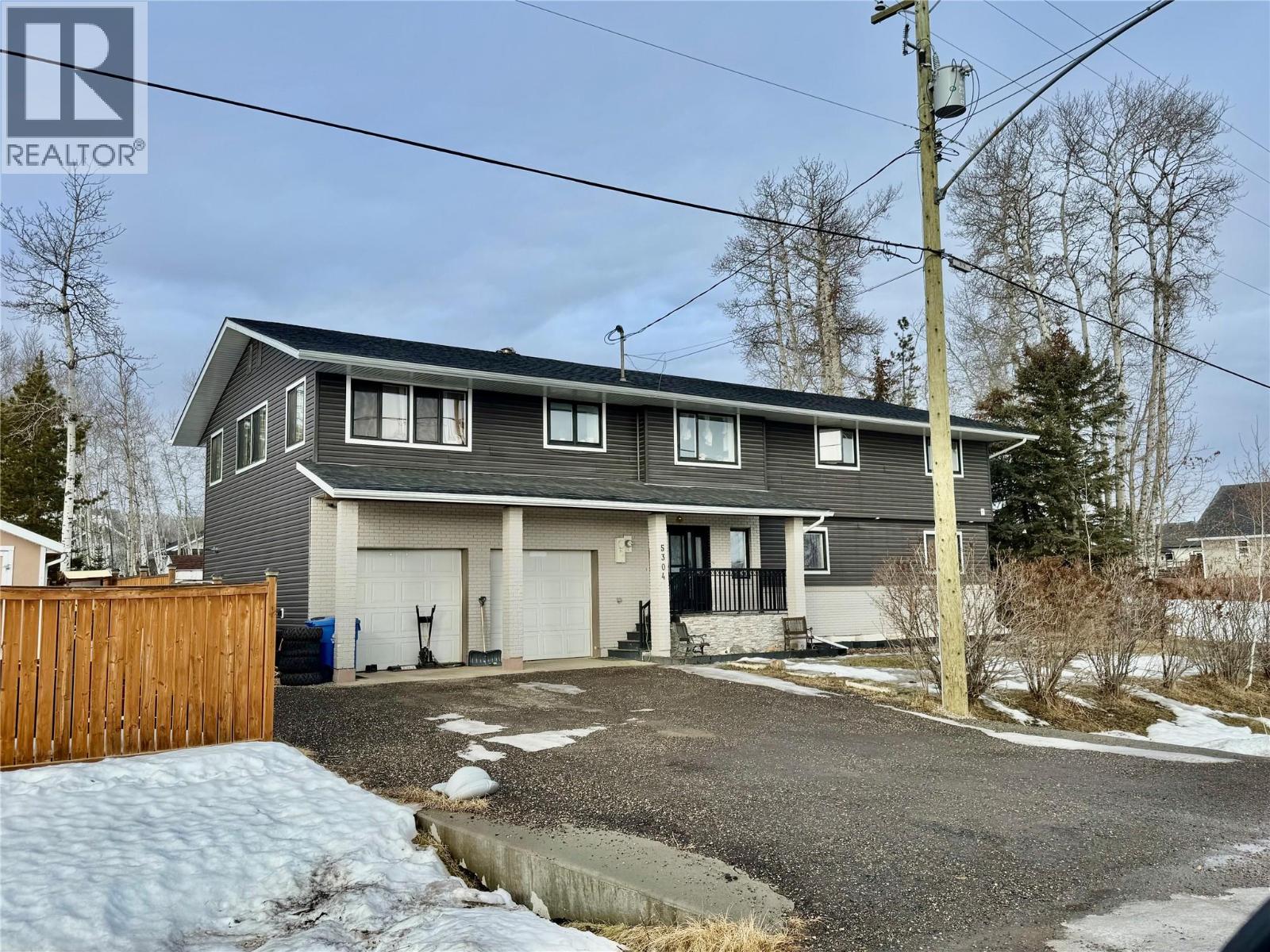 5304 Elevator Road, Pouce Coupe