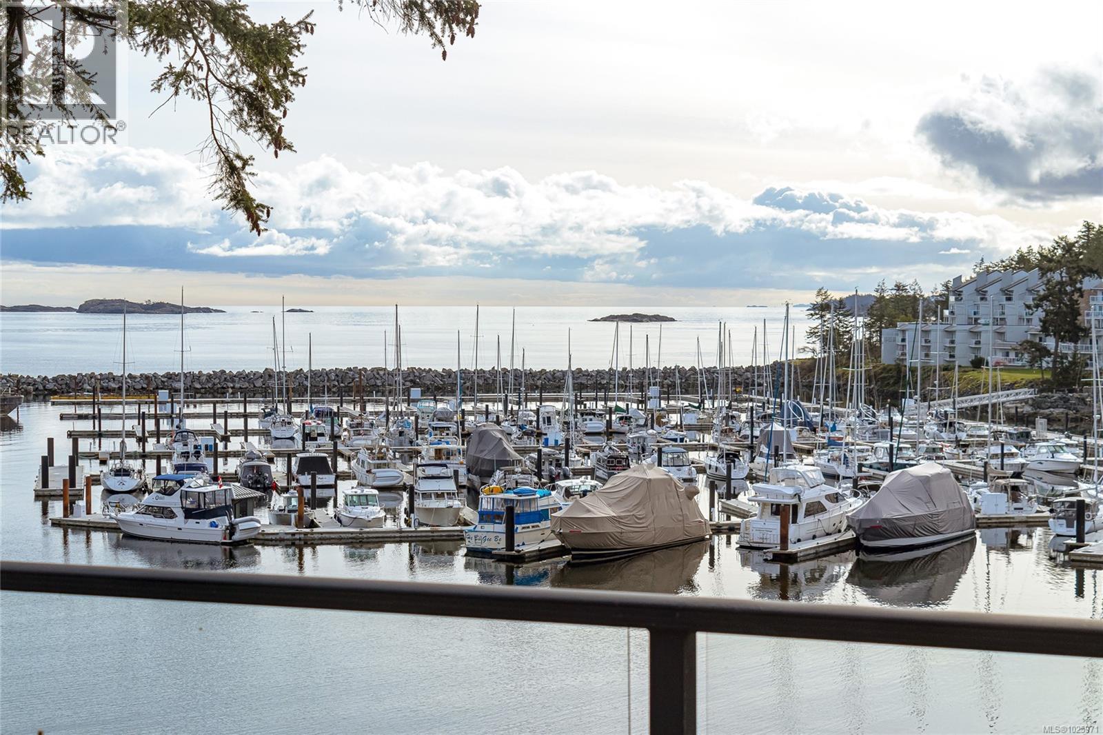 3483 Schooner Rd, Nanoose Bay