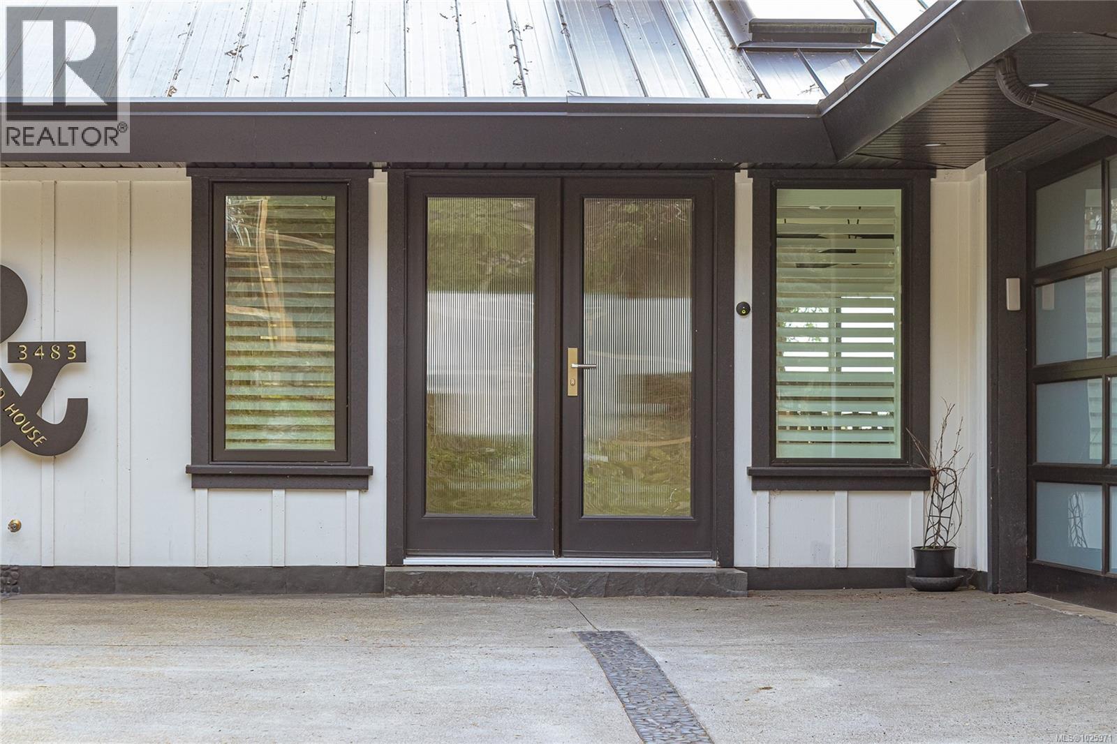 3483 Schooner Rd, Nanoose Bay