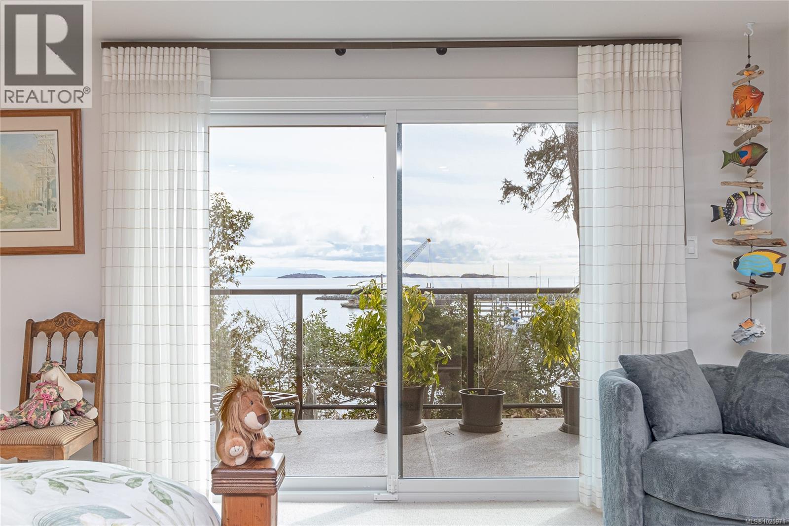 3483 Schooner Rd, Nanoose Bay