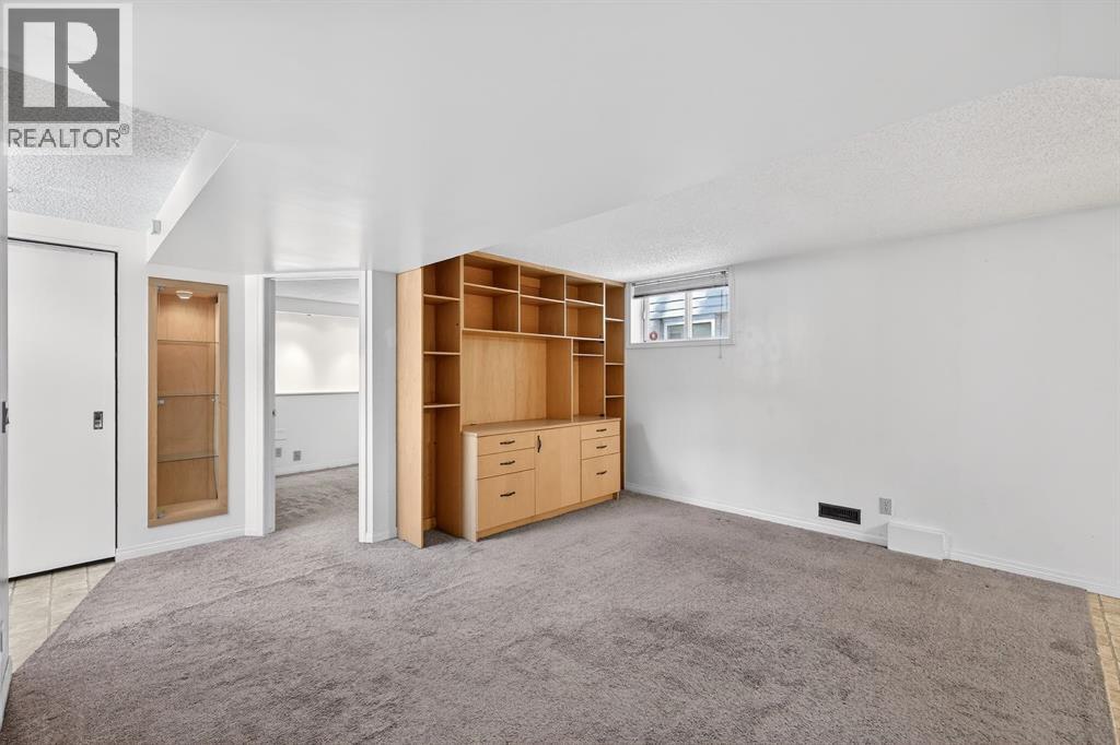 Single Family House for Sale in   Avenue SE Ramsay Calgary 