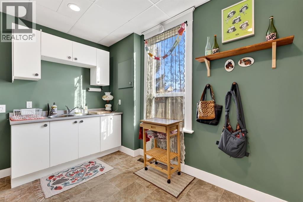 Single Family House for Sale in   Avenue SE Ramsay Calgary 