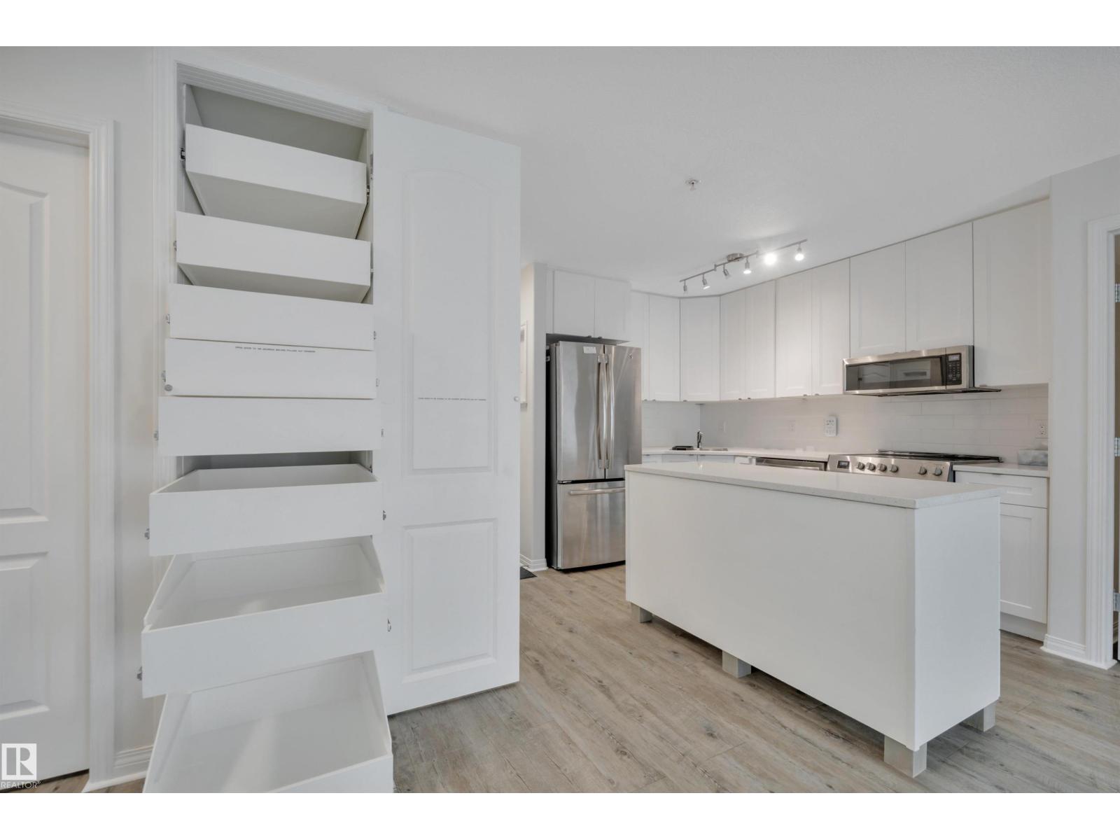 #108 12550 140 AV NW, Edmonton