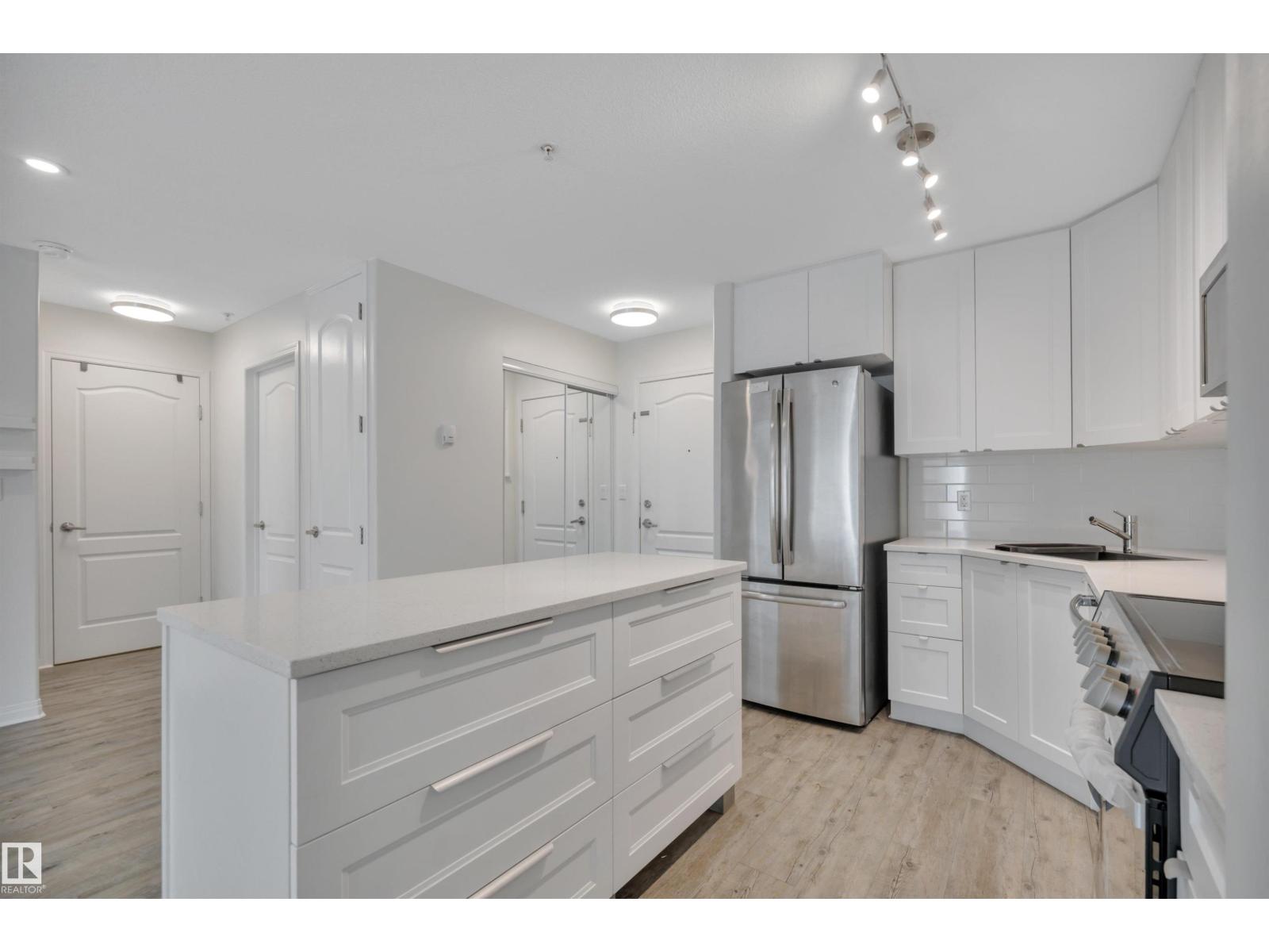 #108 12550 140 AV NW, Edmonton