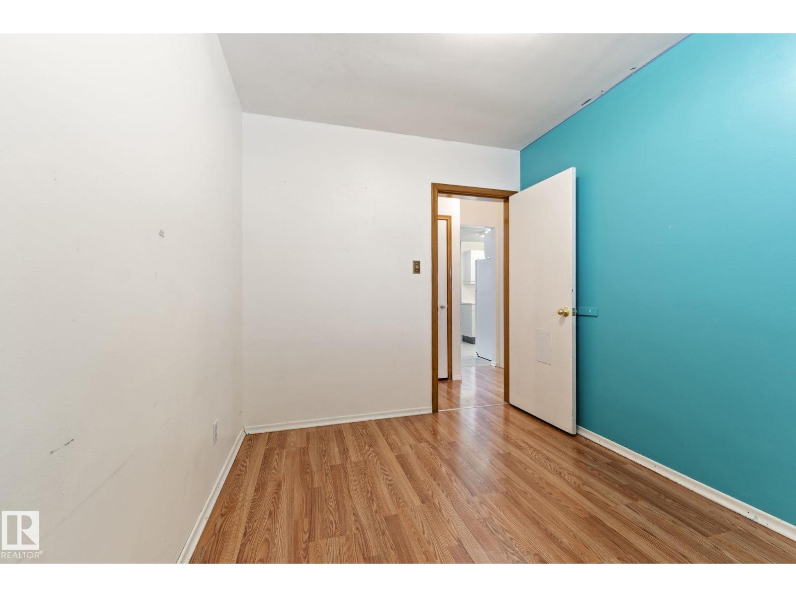 12023 137 AV NW, Edmonton