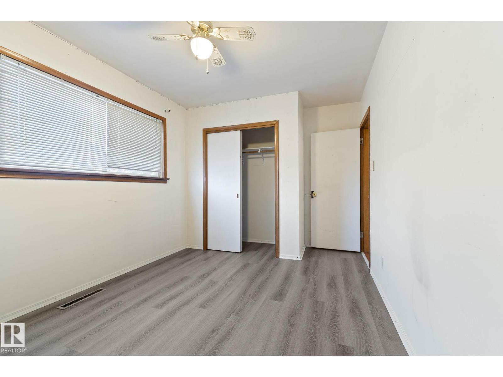 12023 137 AV NW, Edmonton