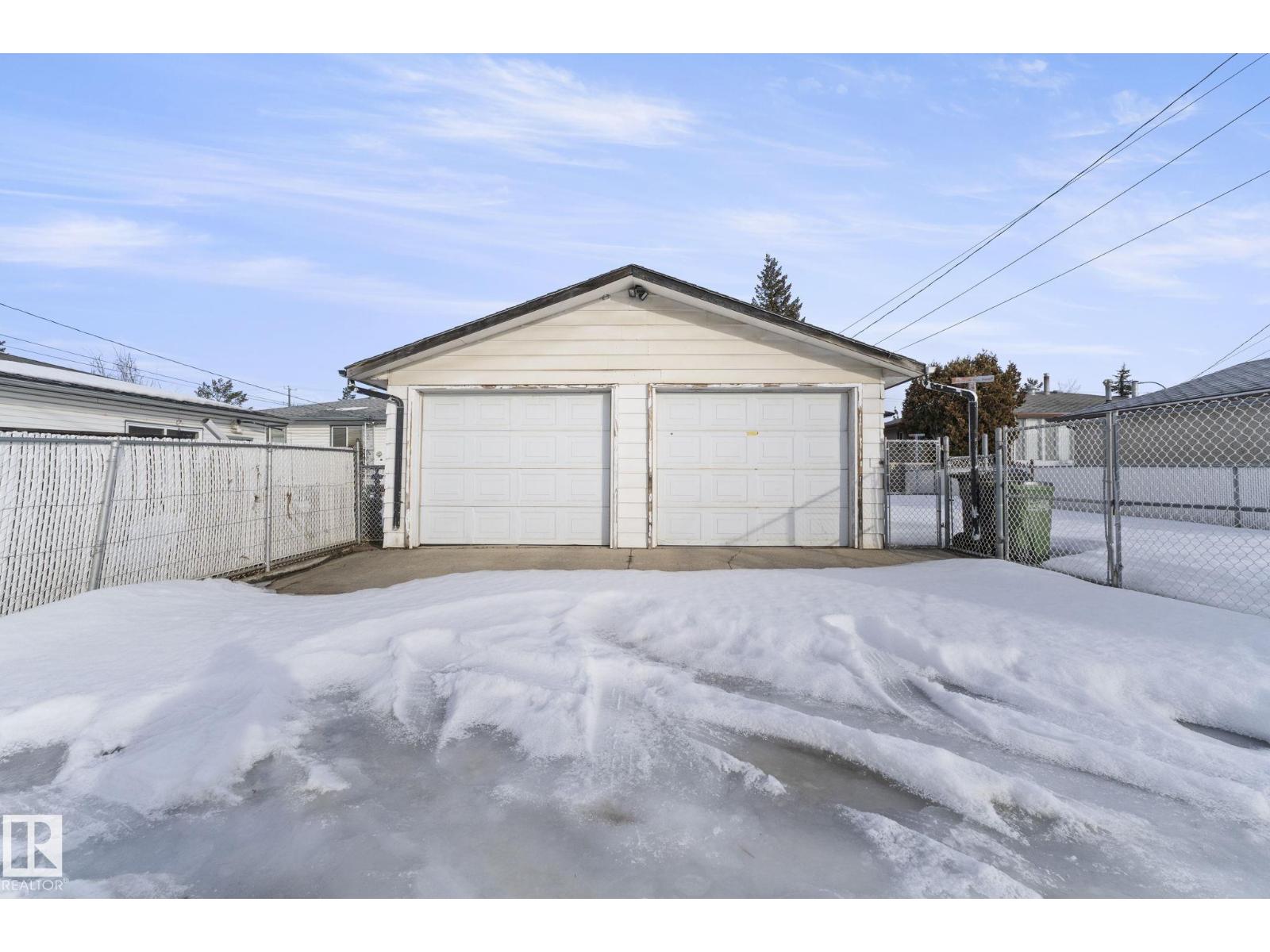12023 137 AV NW, Edmonton