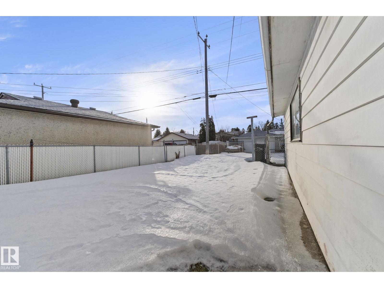 12023 137 AV NW, Edmonton