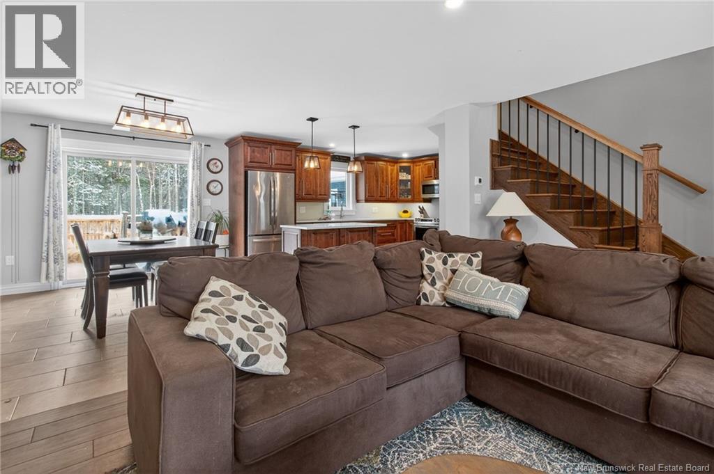 11 AMBER RIDGE COURT - 4