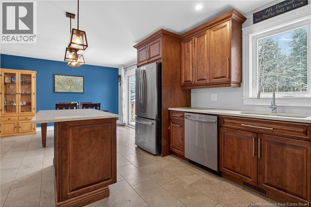 11 AMBER RIDGE COURT - 6