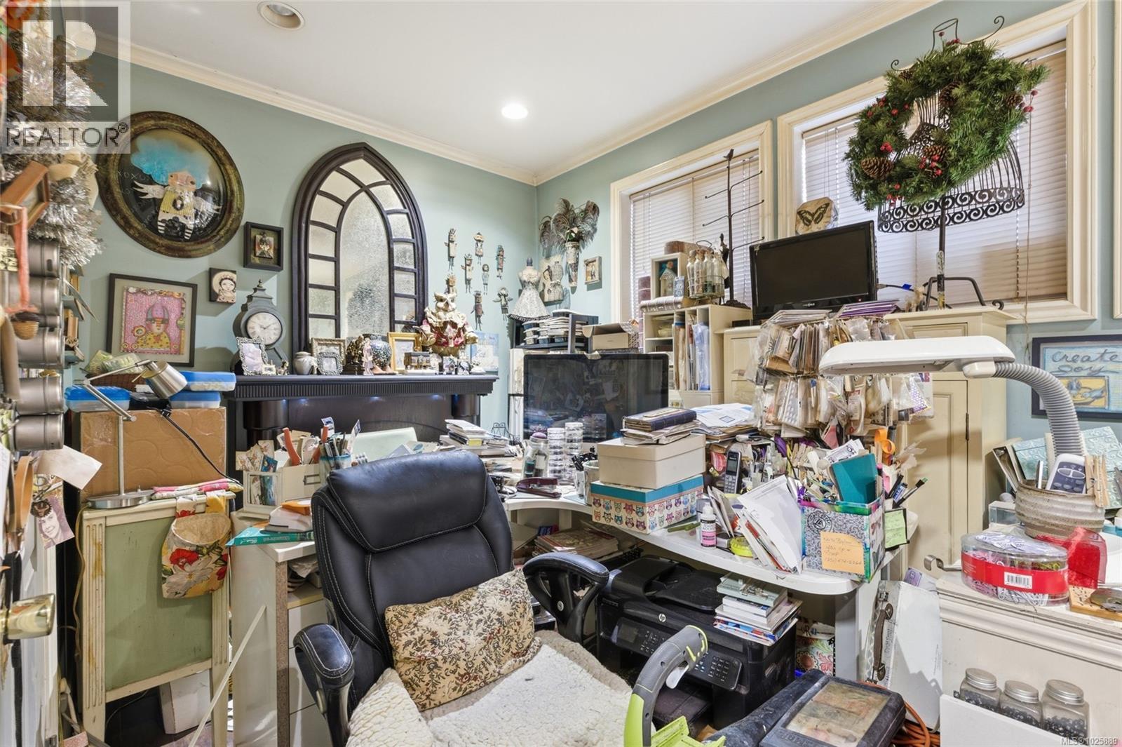 #153 2500 FLORENCE LAKE RD - 16