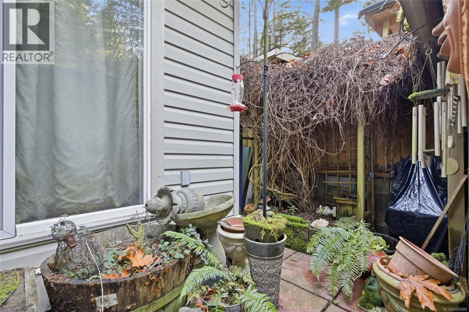 #153 2500 FLORENCE LAKE RD - 17