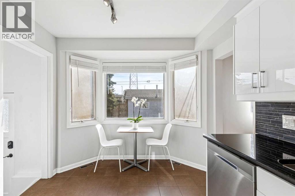 Single Family House Bungalow for Sale in   Avenue SW Elboya Calgary 