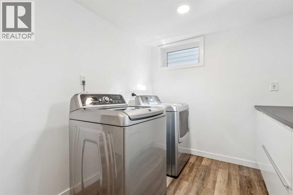 Single Family House Bungalow for Sale in   Avenue SW Elboya Calgary 