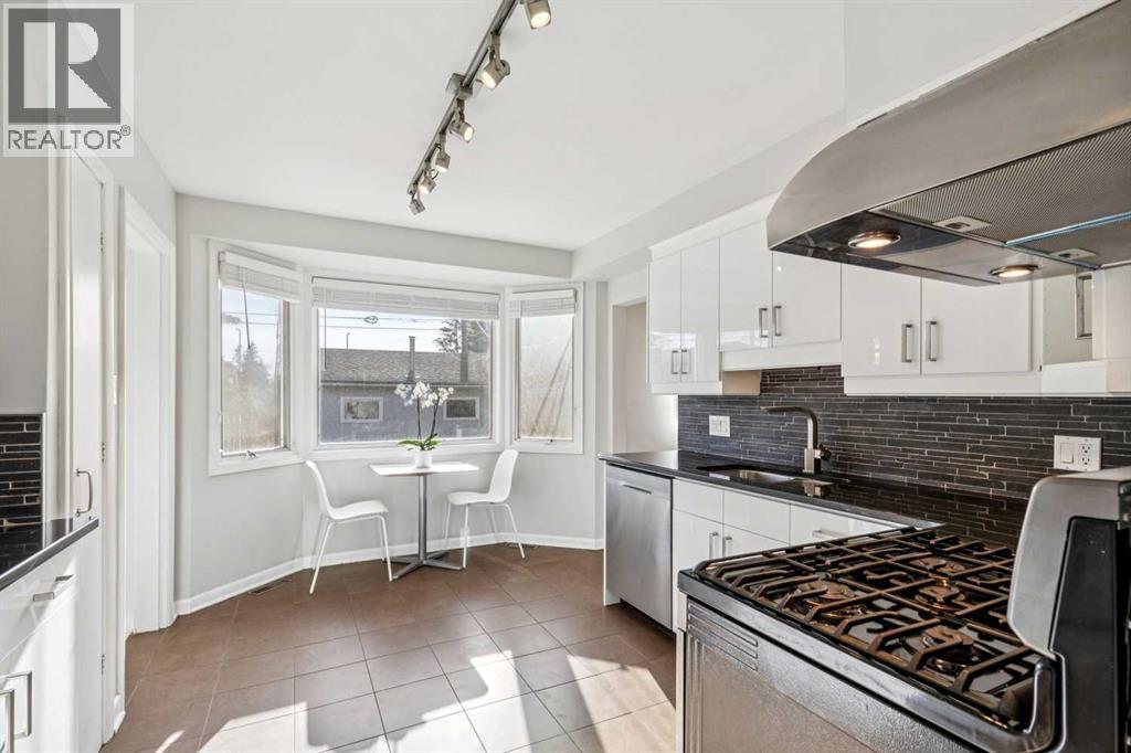 Single Family House Bungalow for Sale in   Avenue SW Elboya Calgary 