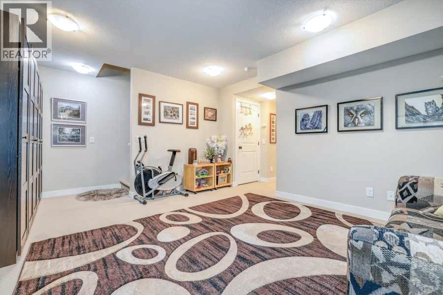 Single Family House for Sale in  Everridge Common SW Evergreen Calgary 