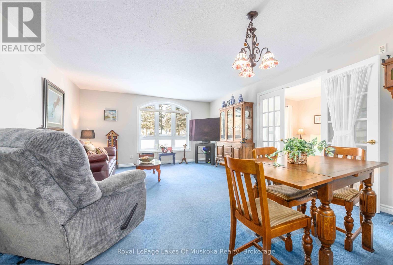 #207 31 DAIRY LANE - 3