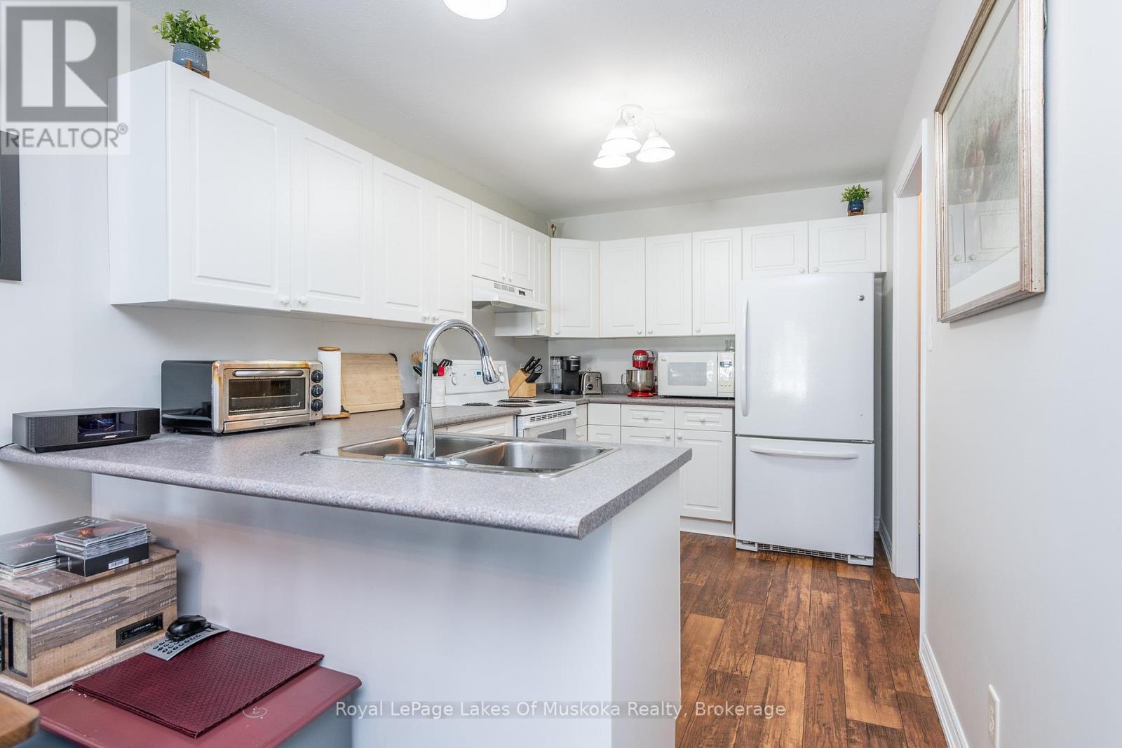 #207 31 DAIRY LANE - 6