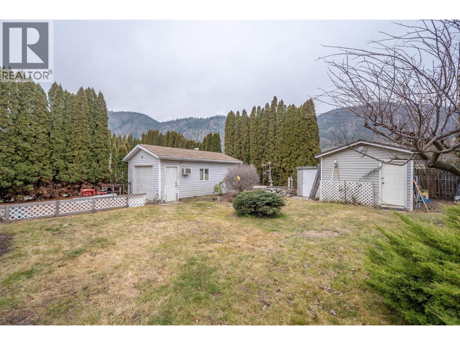  1334 Main Street, Okanagan Falls