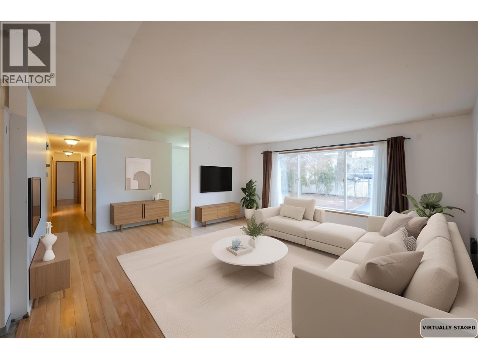  1334 Main Street, Okanagan Falls