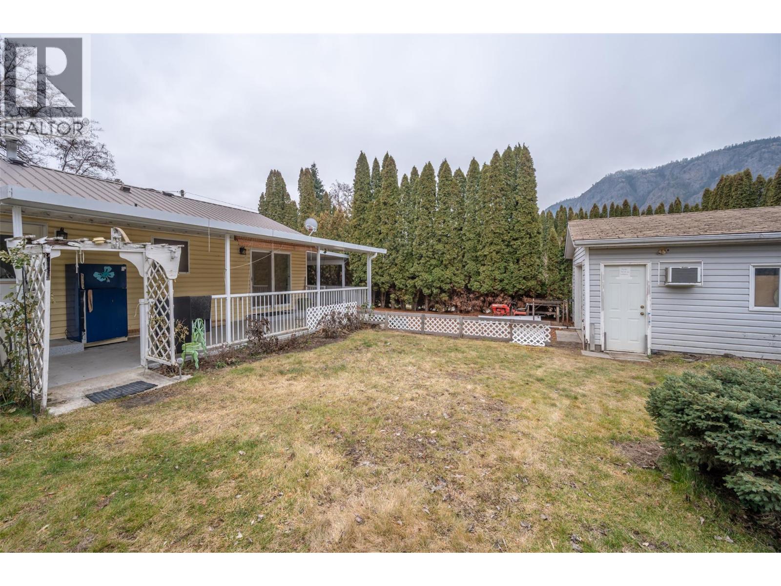  1334 Main Street, Okanagan Falls