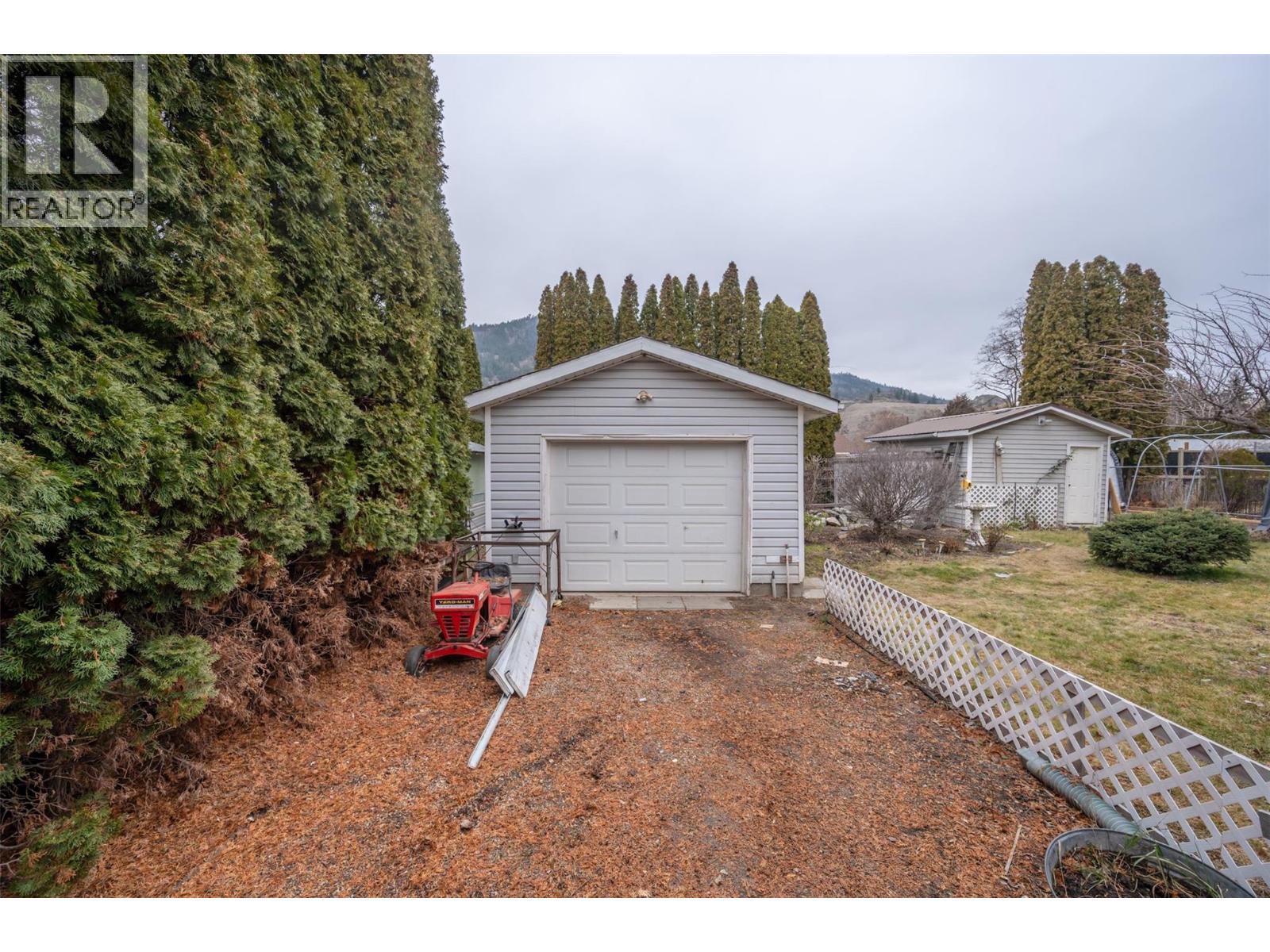  1334 Main Street, Okanagan Falls