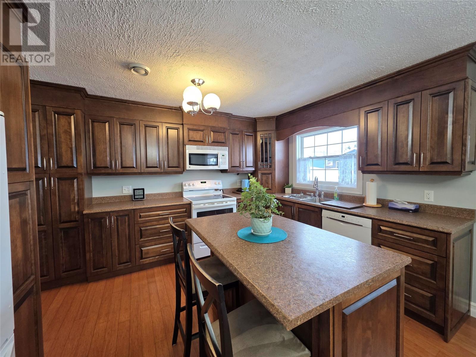 76 Valley View Drive - Photo 3 of 21, Corner Brook, Newfoundland & Labrador