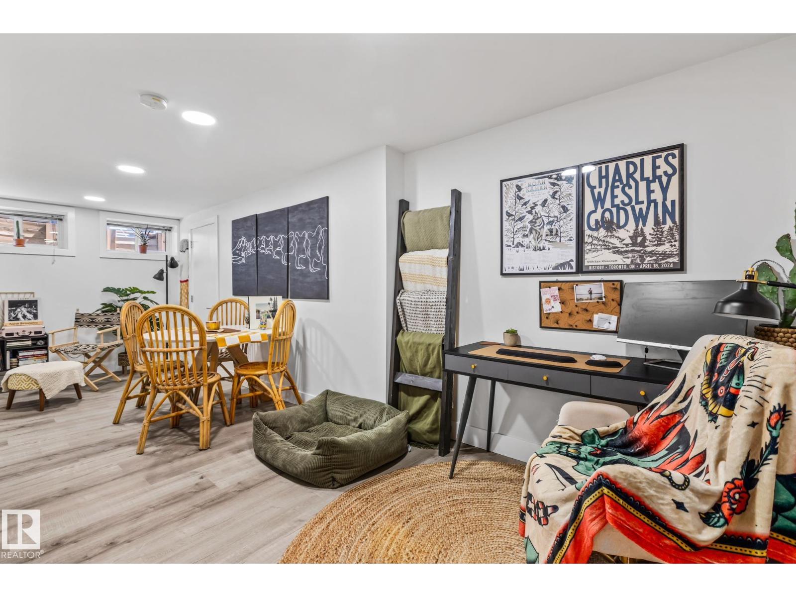 11420 112 AV NW, Edmonton