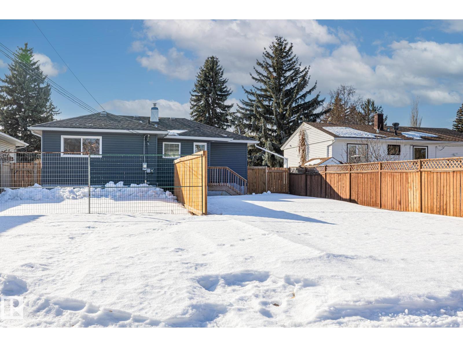 11420 112 AV NW, Edmonton