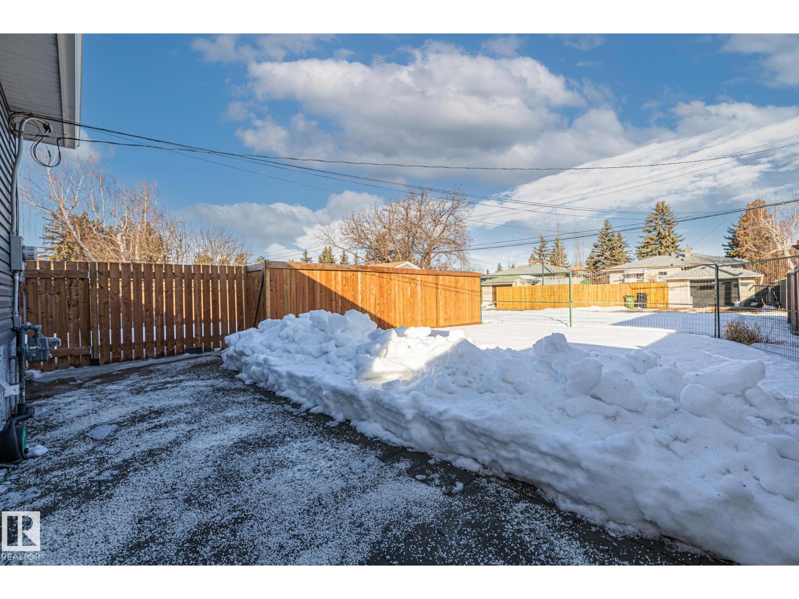 11420 112 AV NW, Edmonton