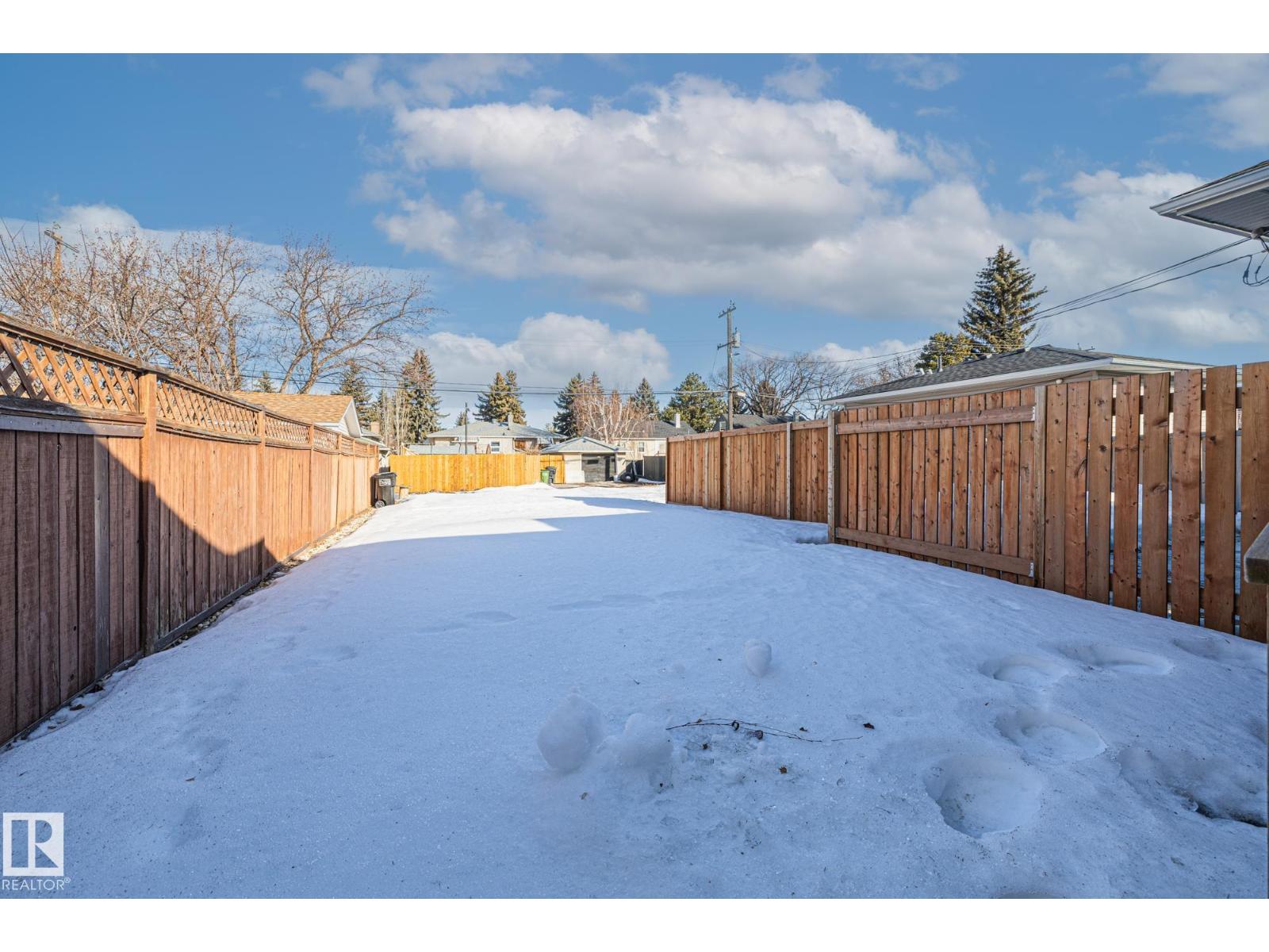 11420 112 AV NW, Edmonton