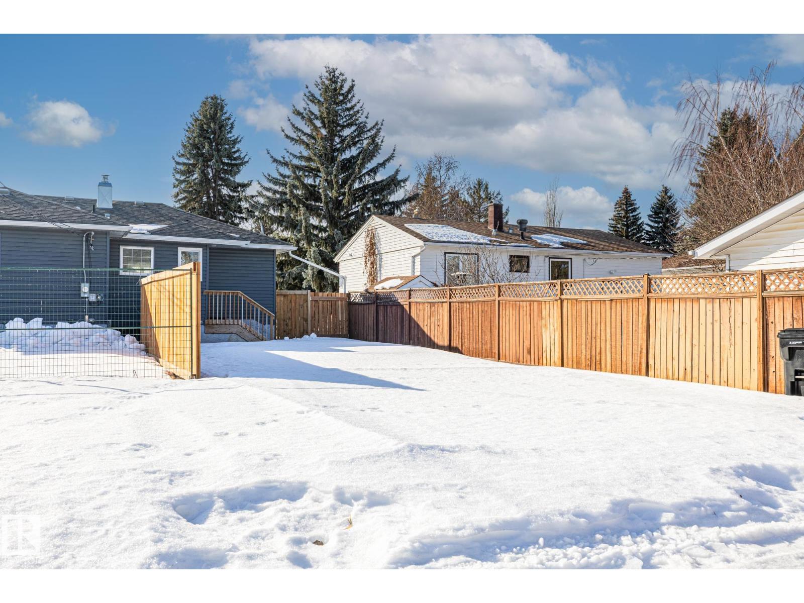 11420 112 AV NW, Edmonton