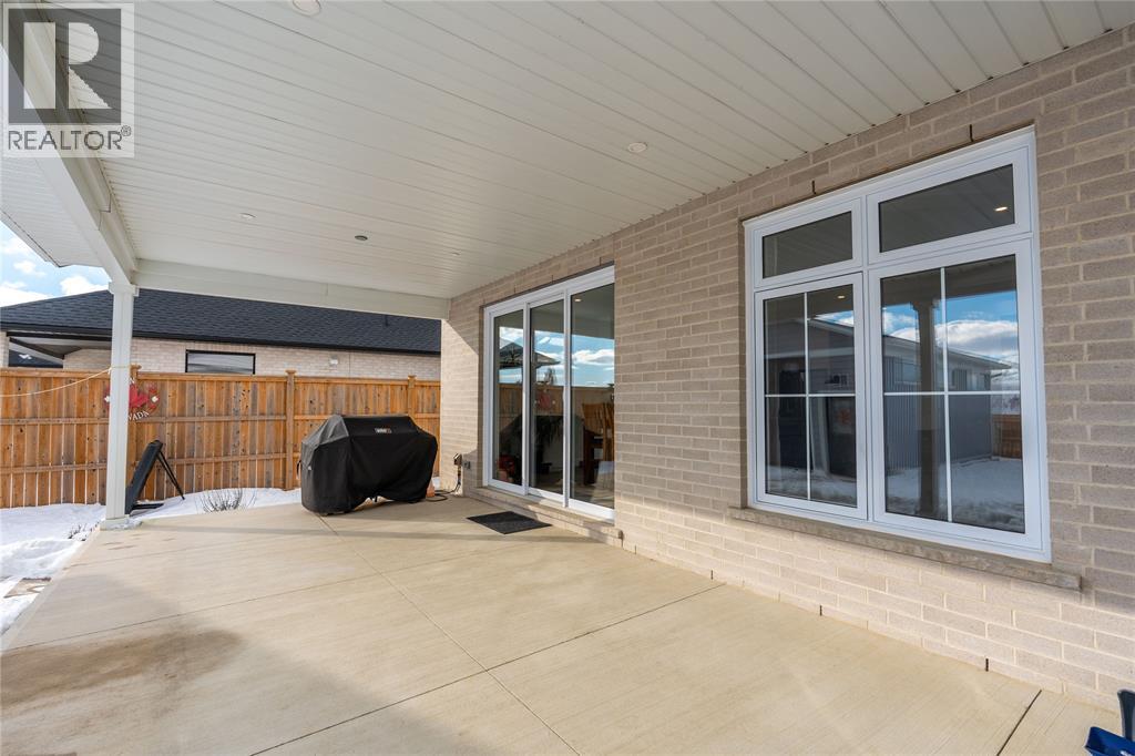 3613 Queen STREET, Plympton-Wyoming, Ontario, N0N1E0 — Photo 38