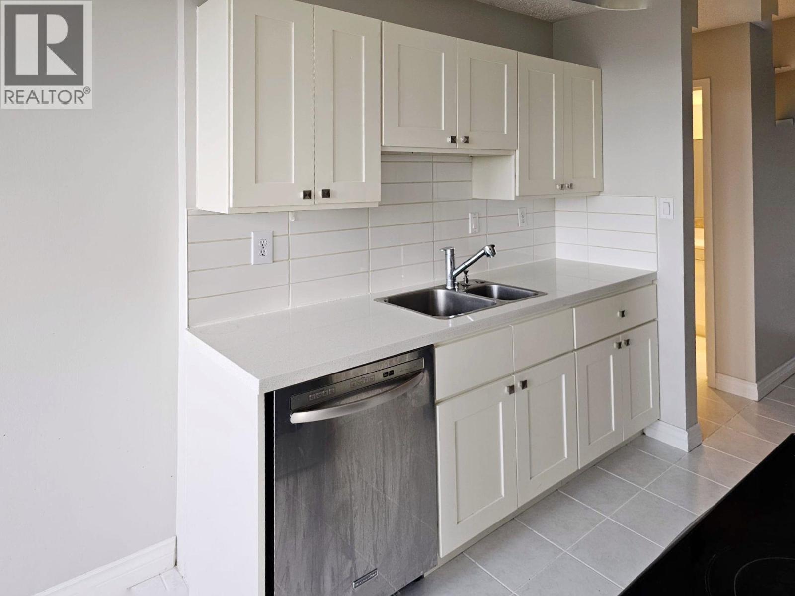 1103 740 HAMILTON STREET - Photo 3 of 28, New Westminster, British Columbia