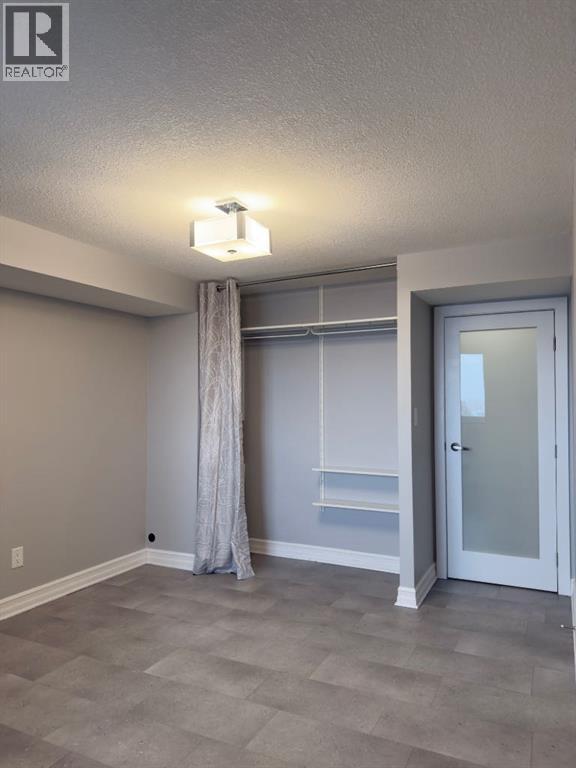 Single Family House for Sale in   Horton Road SW Haysboro Calgary 
