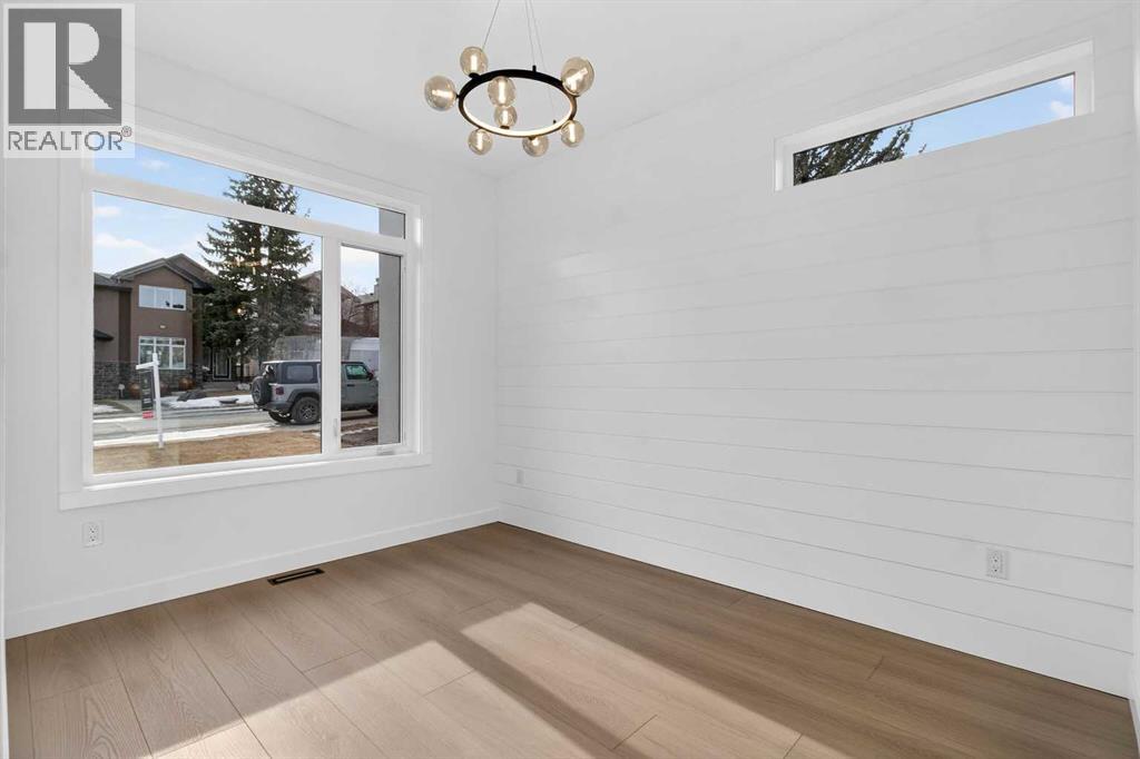 Single Family House for Sale in   Avenue SW Windsor Park Calgary 