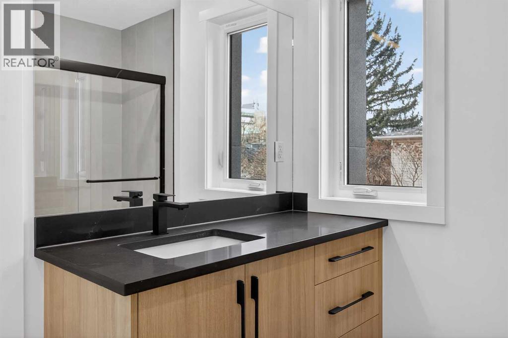 Single Family House for Sale in   Avenue SW Windsor Park Calgary 