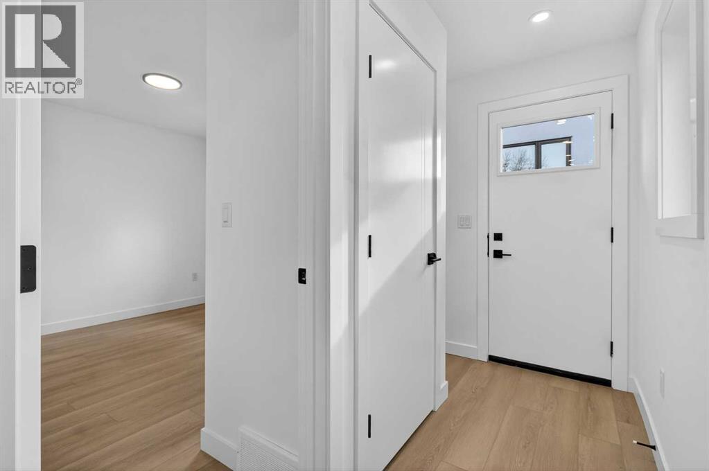 Single Family House for Sale in   Avenue SW Windsor Park Calgary 