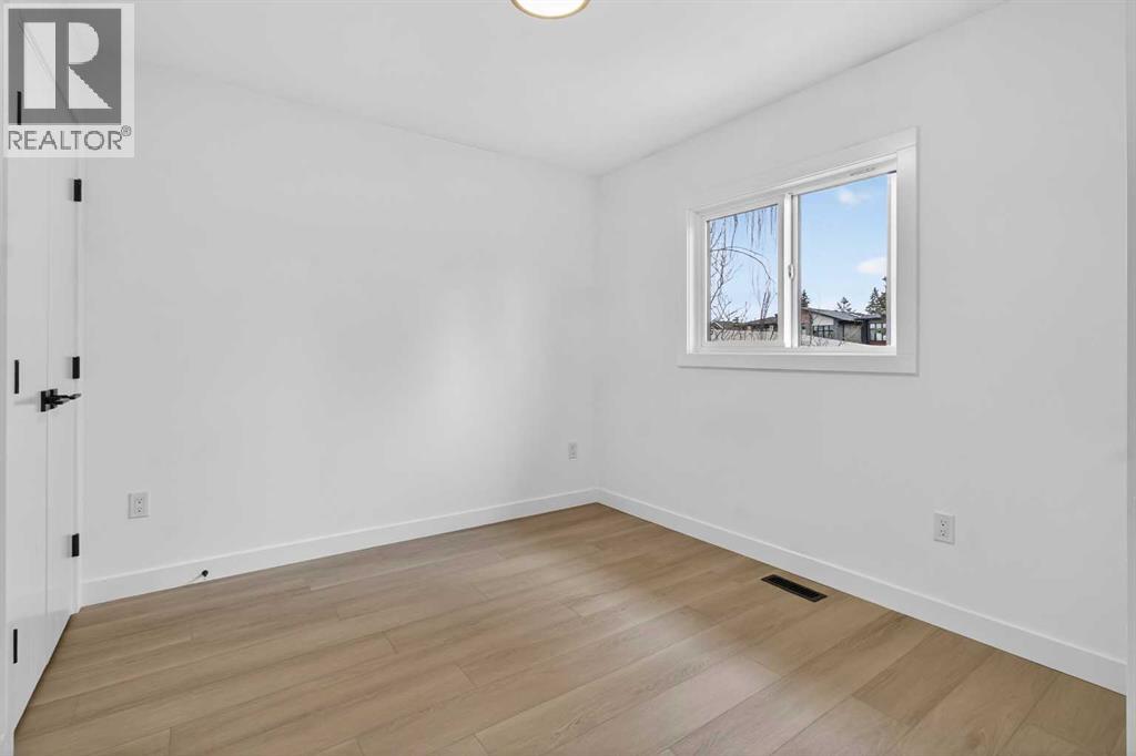 Single Family House for Sale in   Avenue SW Windsor Park Calgary 