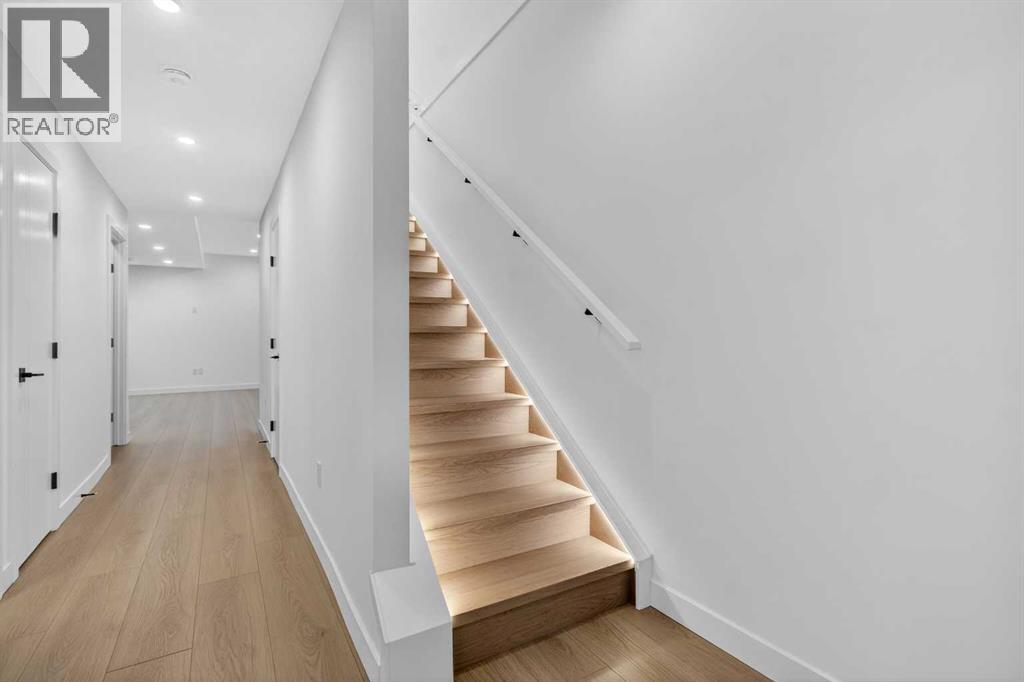 Single Family House for Sale in   Avenue SW Windsor Park Calgary 