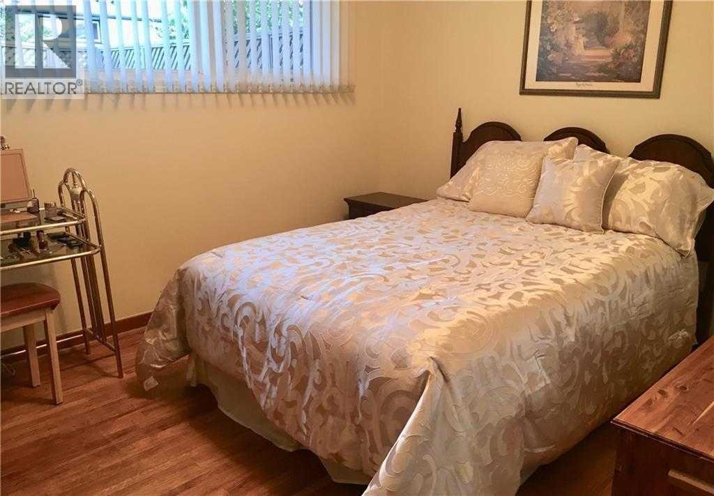 Single Family House Bungalow for Sale in   Avenue SW Glendale Calgary 